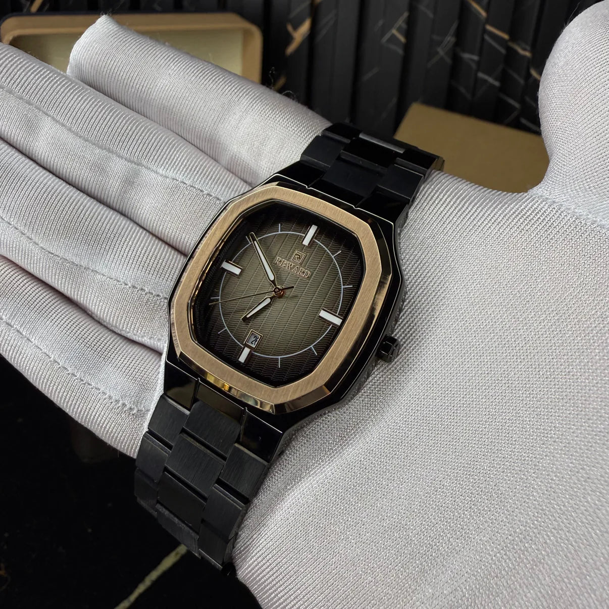 REWARD ༺VIP༻ DI LUSSO – ORO ROSA E NERO